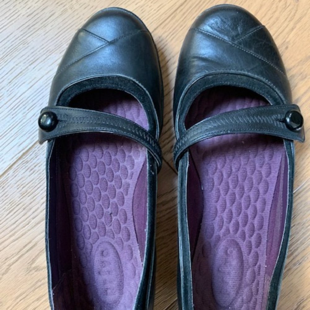 Privo by Clarks Black Mary Jane Flats - Picture 4 of 7
